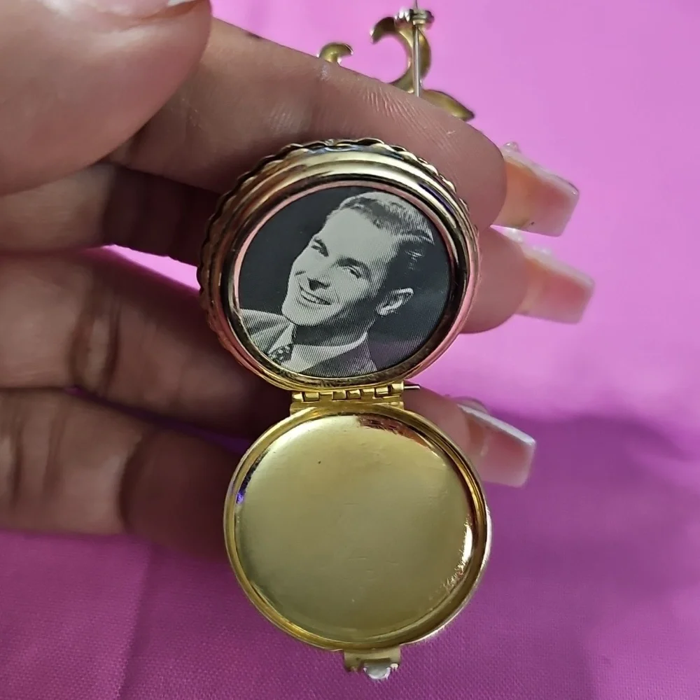 Vintage Coro Pegasus Chatelaine Locket/Brooch